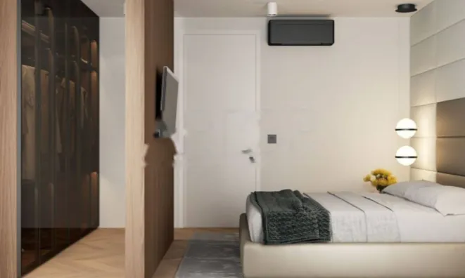 Недвижимость Трехкомнатная квартира в центре: 5