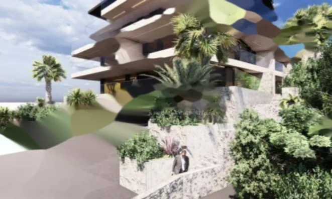 Недвижимость Трехкомнатная квартира в центре: 9