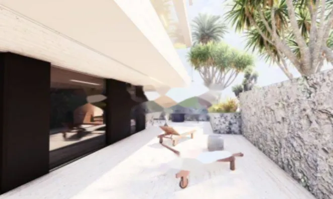 Недвижимость Трехкомнатная квартира в центре: 19