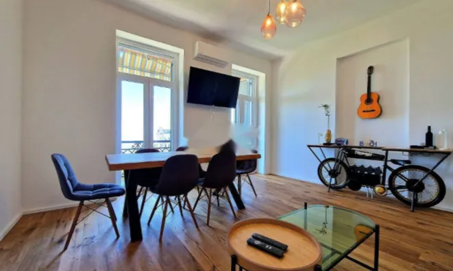 Недвижимость Четырехкомнатная квартира в центре: 3