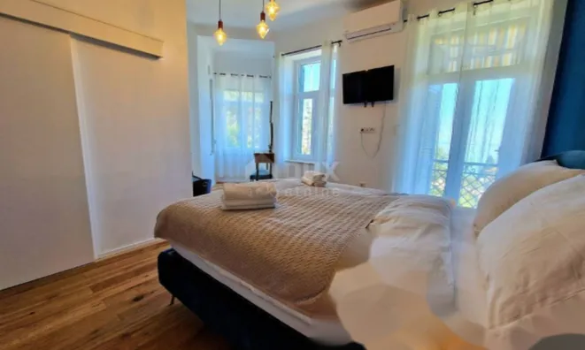 Недвижимость Четырехкомнатная квартира в центре: 11