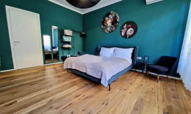 Недвижимость Четырехкомнатная квартира в центре: 14