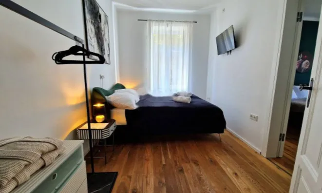 Недвижимость Четырехкомнатная квартира в центре: 18