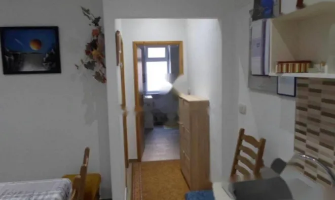 Недвижимость Трехкомнатная квартира, центр: 11