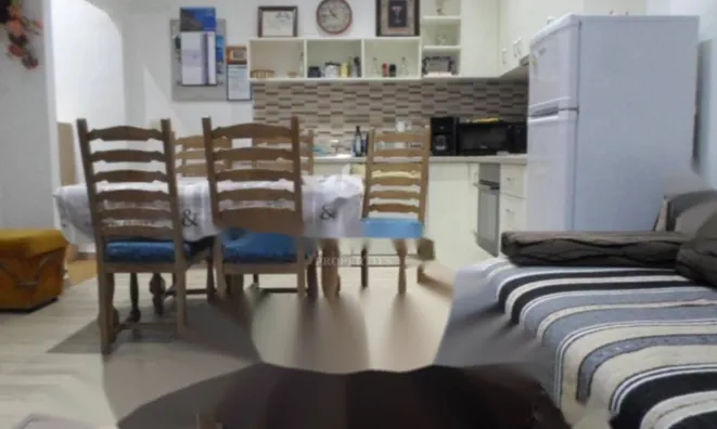 Недвижимость Трехкомнатная квартира, центр: 15