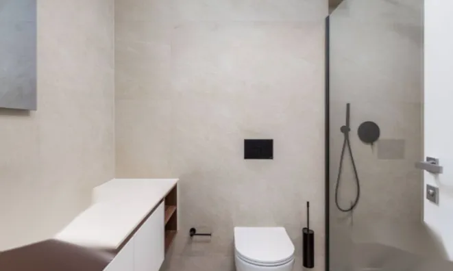 Недвижимость Трехкомнатный Квартира Центр: 6