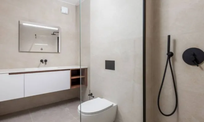 Недвижимость Трехкомнатный Квартира Центр: 16