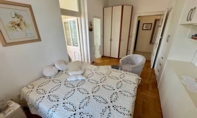 Недвижимость Трехкомнатная квартира Центр: 12