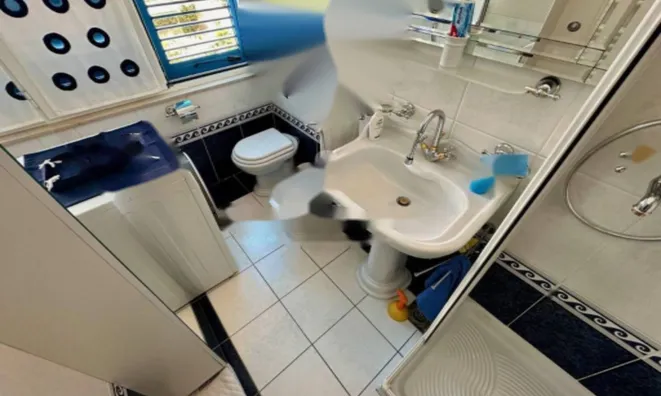 Недвижимость Трехкомнатная квартира Центр: 19