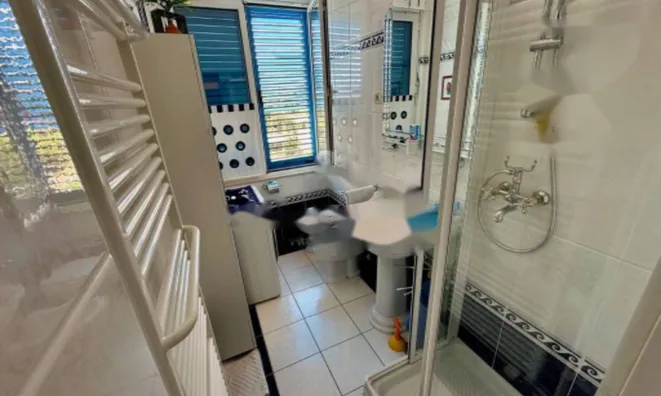 Недвижимость Трехкомнатная квартира Центр: 20