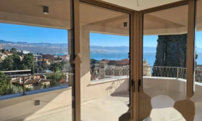 Недвижимость Четырехкомнатная квартира в центре Опатии: 16