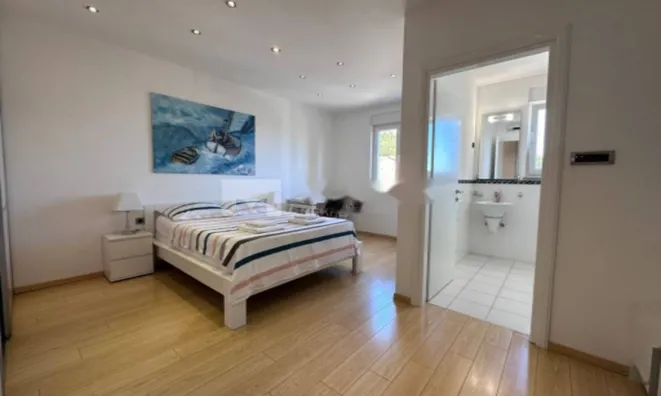 Недвижимость Четырехкомнатная квартира в центре Опатии: 10