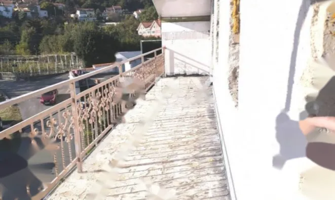 Недвижимость Трехкомнатная квартира в центре: 9