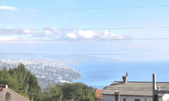 Недвижимость Трехкомнатная квартира в центре: 16