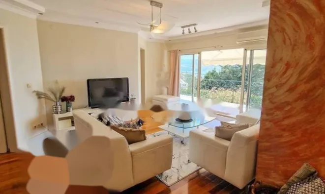 Недвижимость Трехкомнатная квартира в Центре: 5