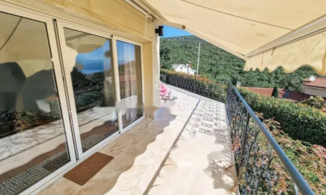 Недвижимость Трехкомнатная квартира в Центре: 7