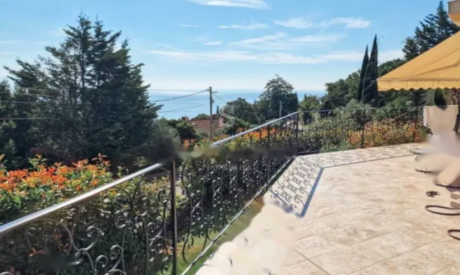 Недвижимость Трехкомнатная квартира в Центре: 8