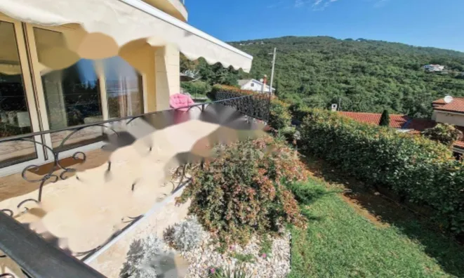 Недвижимость Трехкомнатная квартира в Центре: 9