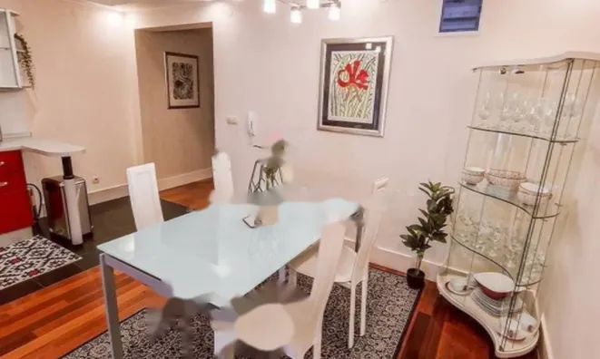 Недвижимость Трехкомнатная квартира в Центре: 22