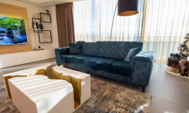 Недвижимость Четырехкомнатная квартира в центре, Опатия: 20