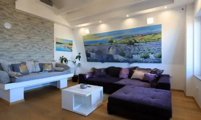 Недвижимость Четырехкомнатная квартира, Центр, Опатия: 7