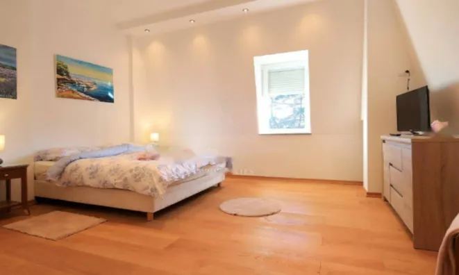 Недвижимость Четырехкомнатная квартира, Центр, Опатия: 20