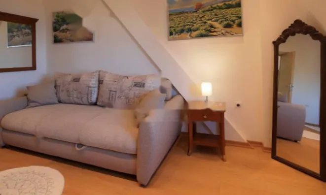 Недвижимость Четырехкомнатная квартира, Центр, Опатия: 25