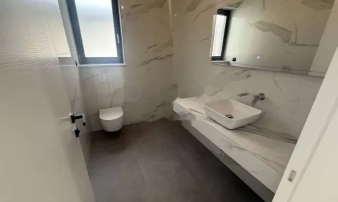 Недвижимость Четырёхкомнатная квартира в Центре: 5