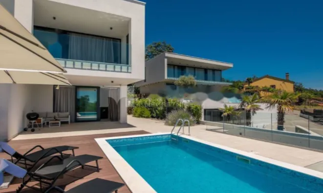 Недвижимость Дом в центре Опатии: 10