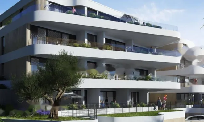 Недвижимость Двухкомнатная квартира в центре: 1