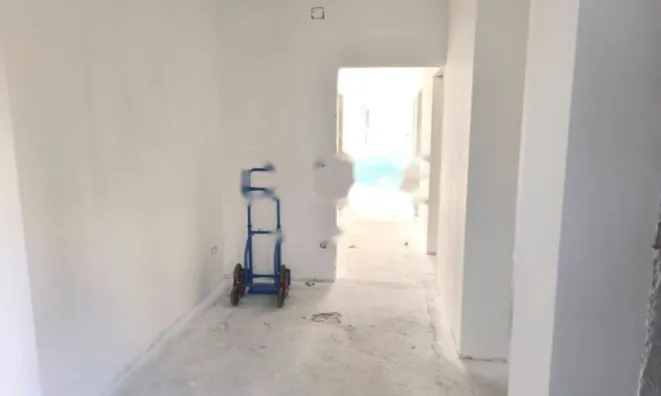 Недвижимость Трехкомнатная квартира Центр: 9