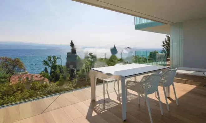 Недвижимость Двухкомнатная квартира, центр: 2