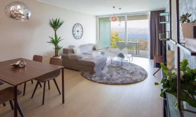 Недвижимость Двухкомнатная квартира, центр: 6