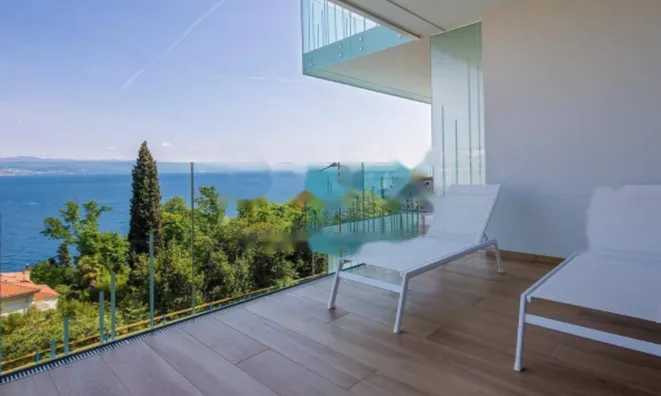 Недвижимость Двухкомнатная квартира, центр: 15