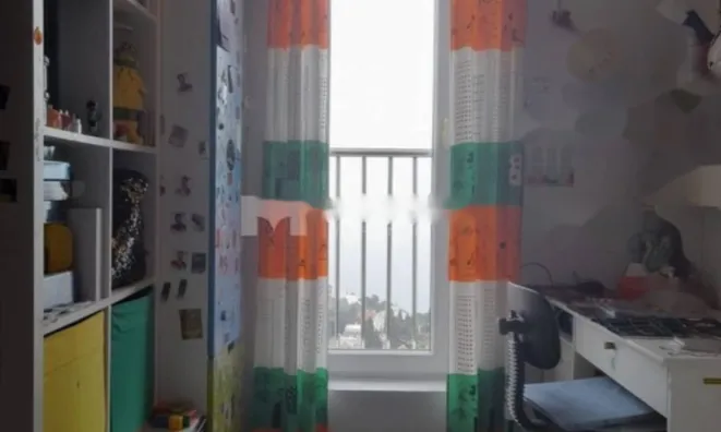 Недвижимость Трехкомнатная квартира, Центр: 8