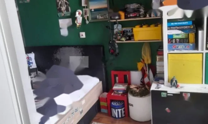 Недвижимость Трехкомнатная квартира, Центр: 11