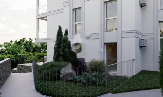 Недвижимость Двухкомнатная квартира в центре: 8