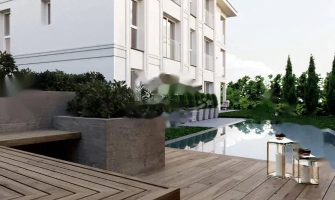 Недвижимость Двухкомнатная квартира в центре: 11