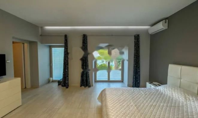 Недвижимость Четырехкомнатная квартира, Центр, Опатия: 12