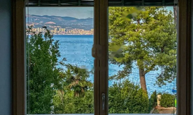 Недвижимость Четырехкомнатная квартира, Центр, Опатия: 16