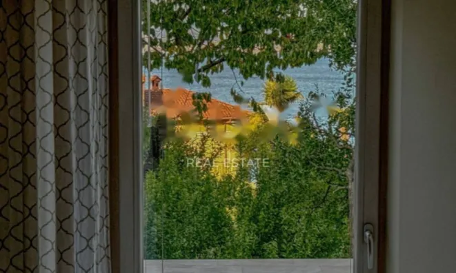 Недвижимость Четырехкомнатная квартира, Центр, Опатия: 22