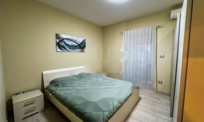 Недвижимость Четырехкомнатная квартира, Центр, Опатия: 25