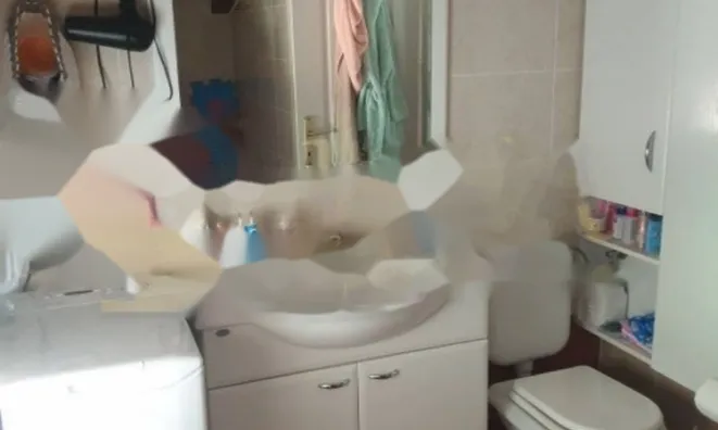 Недвижимость Трехкомнатная квартира в центре: 10