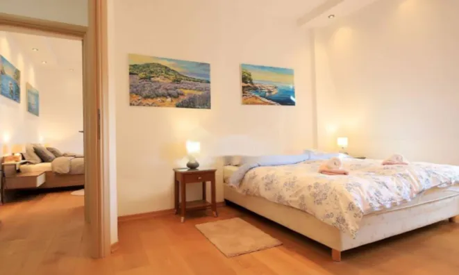 Недвижимость Четырехкомнатная квартира Центр: 16