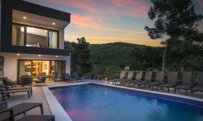 Недвижимость Особняк 410 м², Центр, Опатия: 21