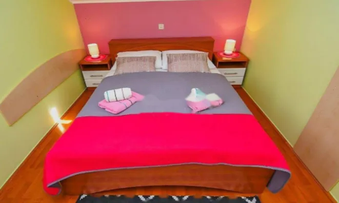 Недвижимость Четырехкомнатная квартира Центр: 14