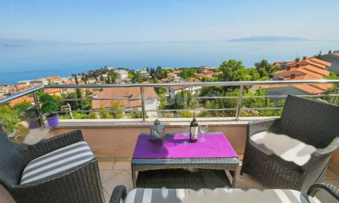 Недвижимость Четырехкомнатная квартира Центр: 21