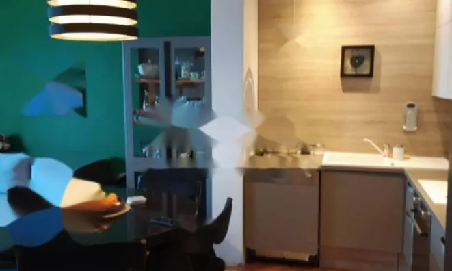 Недвижимость Трехкомнатная квартира в центре: 7