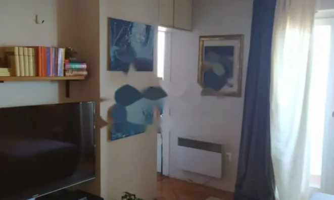 Недвижимость Трехкомнатная квартира в центре: 12