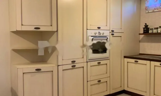 Недвижимость Четырехкомнатная квартира в центре: 4